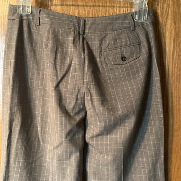 Ann Taylor work slacks. Size 8. - Picture 3 of 6